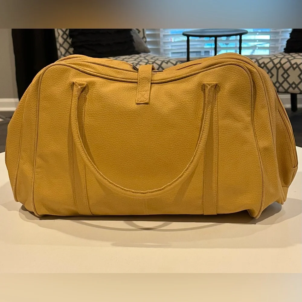 Estée Lauder travel bag - Picture 2 of 13